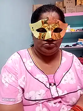 Snapshot of supcpl chatting on 11.19.25 supcpl online show from 11.19.25