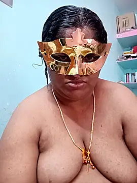 Snapshot of supcpl chatting on 11.30.25 supcpl online show from 11.30.25