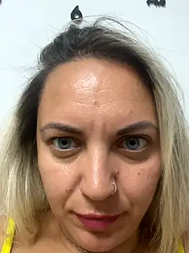 Daiana Andra online show from 10.05.25