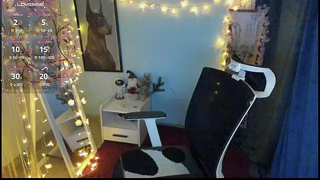 Mona Esty online show from 02.04.26