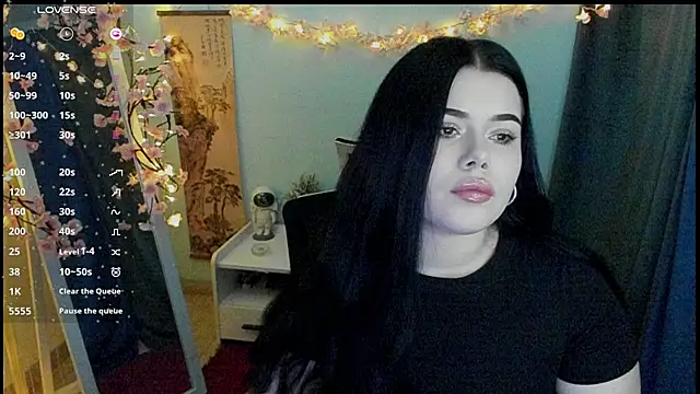 Mona Esty online show from 02.23.26