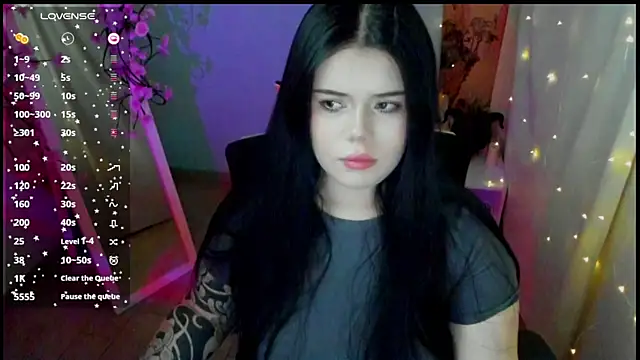 Mona Esty online show from 04.27.26