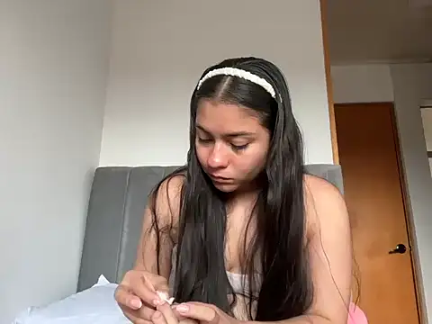 camilita1820 online show from 10.21.25