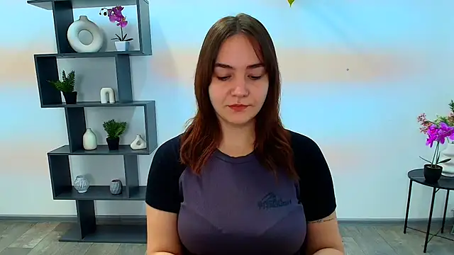 Snapshot of OliviaMontgommery chatting on 11.15.25 OliviaMontgommery online show from 11.15.25