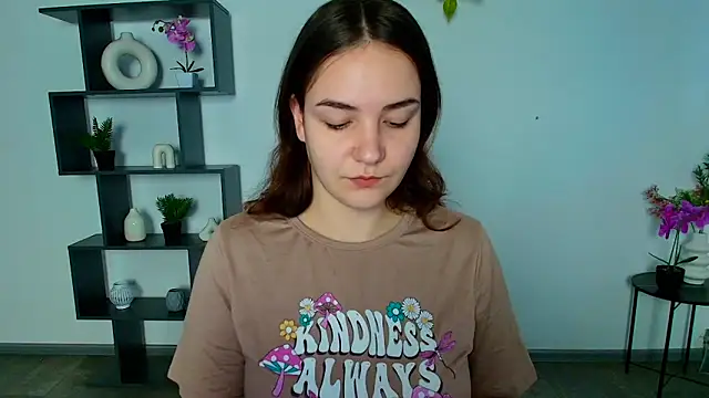 Snapshot of OliviaMontgommery chatting on 11.19.25 OliviaMontgommery online show from 11.19.25