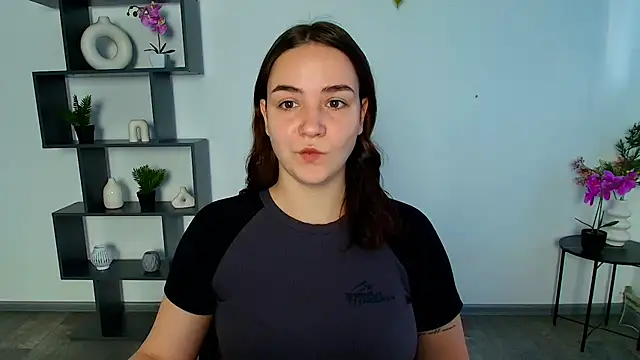 Snapshot of OliviaMontgommery chatting on 11.26.25 OliviaMontgommery online show from 11.26.25