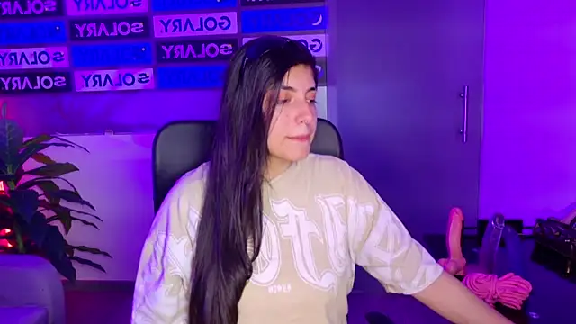 Snapshot of Violetta_Swett_ chatting on 10.25.25 Violetta Swett online show from 10.25.25