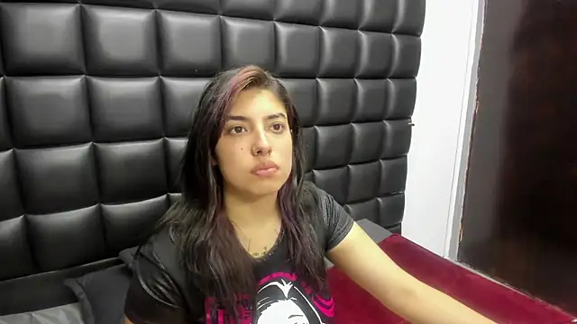 Snapshot of Violetta_Swett_ chatting on 02.09.26 Violetta Swett online show from 02.09.26