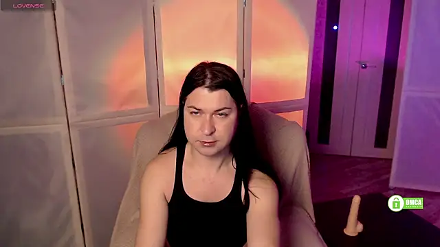 Snapshot of micromouse_mo chatting on 12.13.24 micromouse mo online show from 12.13.24