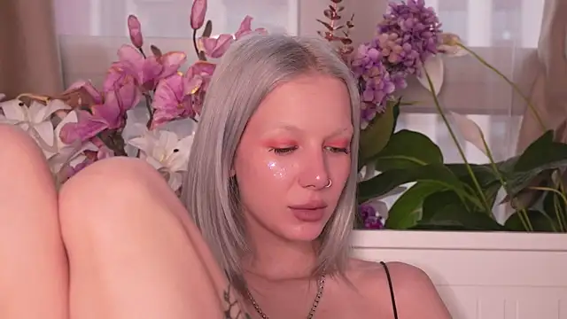 RanyThomson online show from 11.10.25