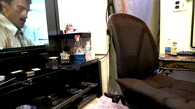 Tommy Love23 online show from 02.01.26