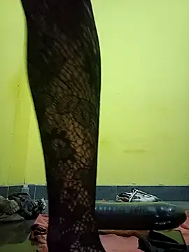 Canelasexo82 online show from 11.24.25