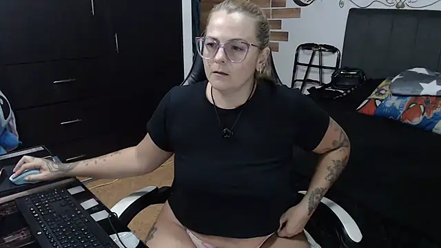 perlagoloza05 online show from 07.28.26