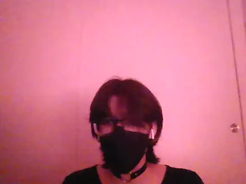 Snapshot of Sunny_Pebble chatting on 10.17.25 Sunny Pebble online show from 10.17.25