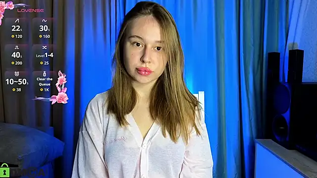 Snapshot of sleepjoi chatting on 10.30.25 sleepjoi online show from 10.30.25