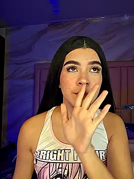 -Nahomi- online show from 10.19.25