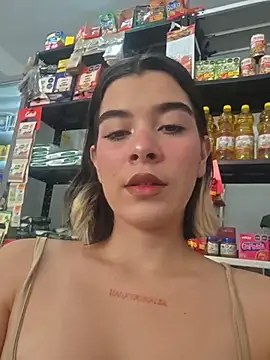 -Nahomi- online show from 10.22.25