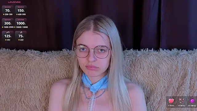 MonicaShiny online show from 11.24.25