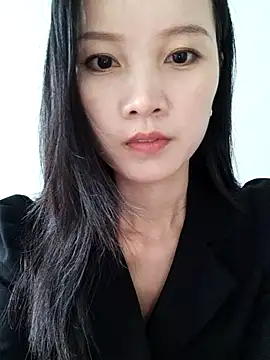 Mile-m online show from 10.04.25