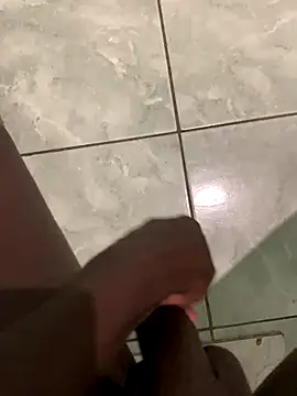 Snapshot of Dark_vains chatting on 11.04.25 Dark vains online show from 11.04.25