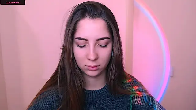 Snapshot of _OlivkaSexy chatting on 11.28.25 OlivkaSexy online show from 11.28.25