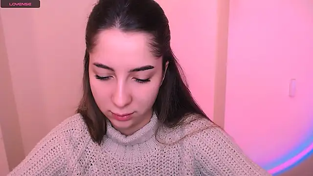 Snapshot of _OlivkaSexy chatting on 12.04.25 OlivkaSexy online show from 12.04.25