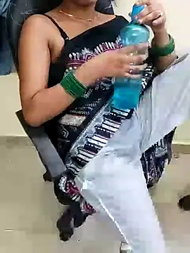 Saniya Doll online show from 07.14.26