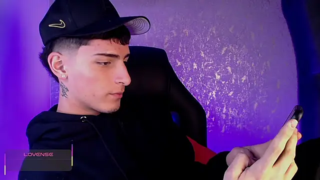 MateoMitchell online show from 11.18.25