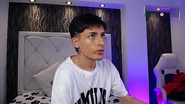 MateoMitchell online show from 02.03.26