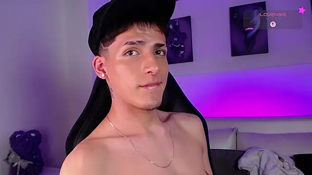 MateoMitchell online show from 02.10.26