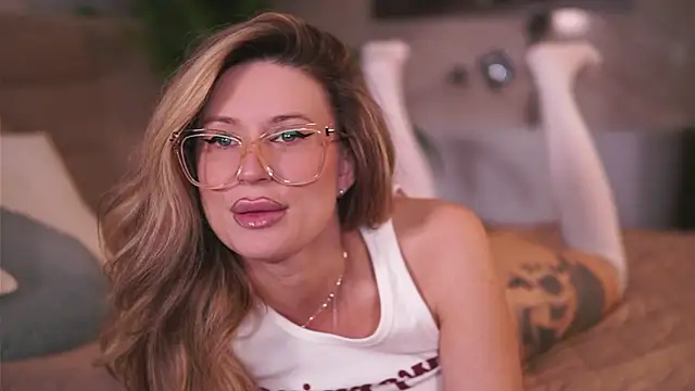 AvaMaddisson online show from 03.11.26