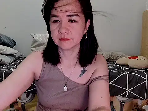 KissHott online show from 04.26.26