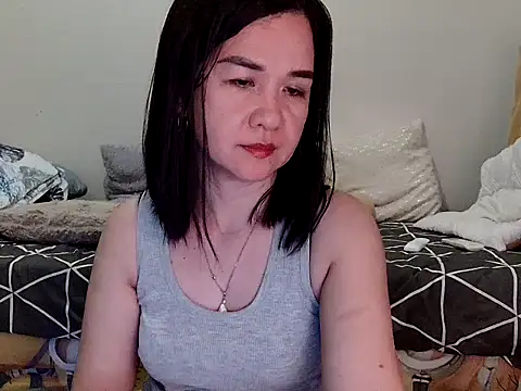 KissHott online show from 05.04.26