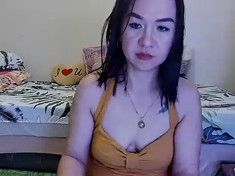 Snapshot of KissHott chatting on 06.19.26 KissHott online show from 06.19.26