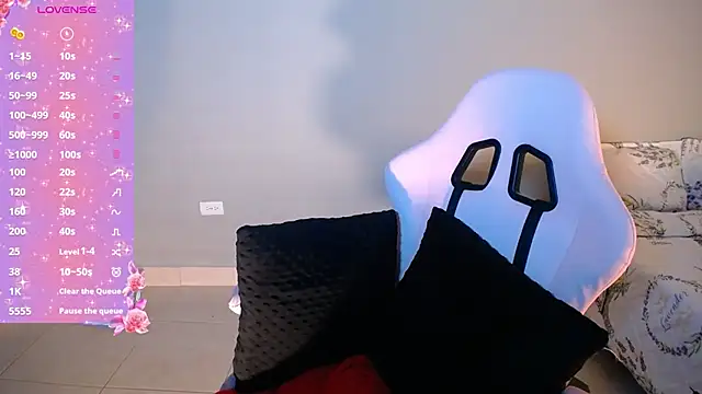 Snapshot of diabliita_ chatting on 10.22.25 diabliita online show from 10.22.25