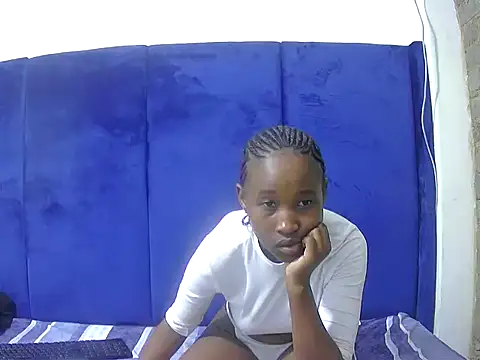 Pretty-C online show from 10.03.25