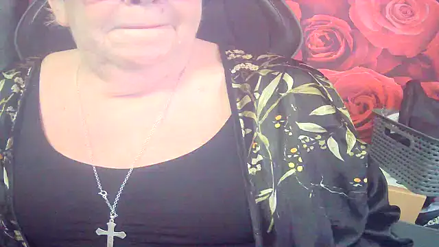 Playful MILF Demi online show from 03.01.26