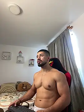 Ezzio Scolaro online show from 12.14.25