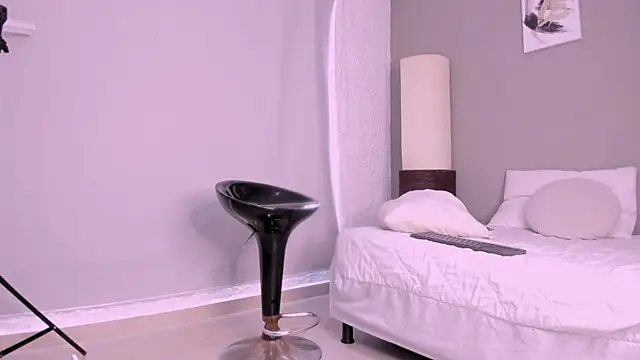  axelking  online show from 10.10.25