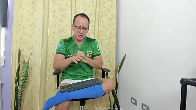  axelking  online show from 04.28.26