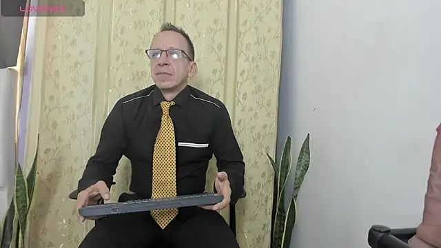  axelking  online show from 07.10.26