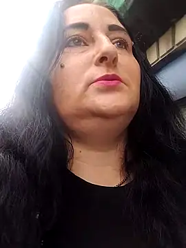 Snapshot of Bella_862 chatting on 10.16.25 Bella 862 online show from 10.16.25