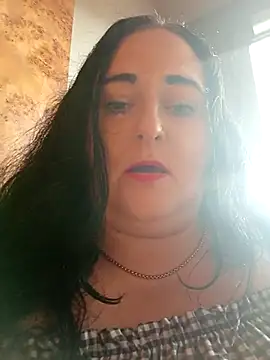 Snapshot of Bella_862 chatting on 10.18.25 Bella 862 online show from 10.18.25