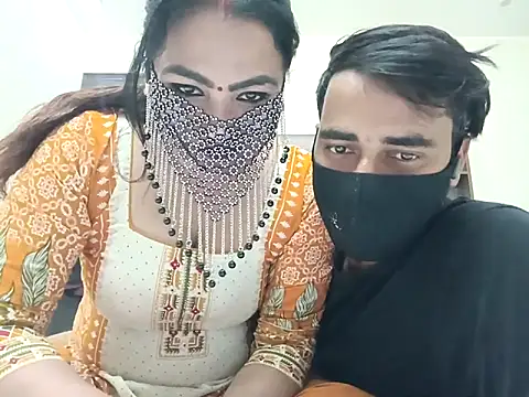 horny milf couple online show from 11.18.25