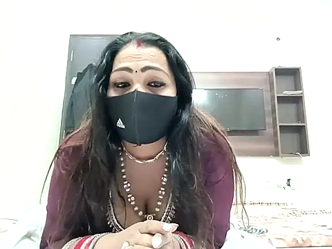 horny milf couple online show from 11.23.25