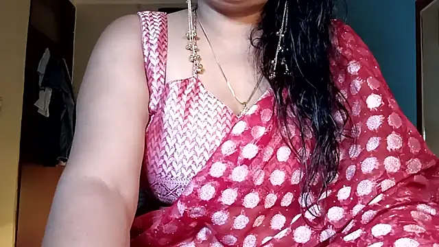 Snapshot of horny_milf_couple chatting on 06.28.26 horny milf couple online show from 06.28.26