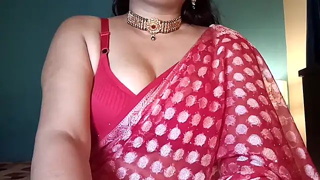 Snapshot of horny_milf_couple chatting on 07.18.26 horny milf couple online show from 07.18.26