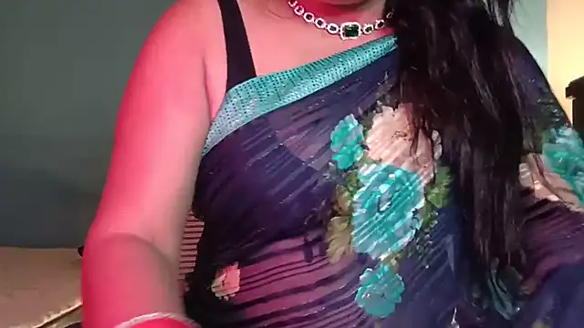 Snapshot of horny_milf_couple chatting on 07.23.26 horny milf couple online show from 07.23.26