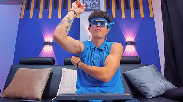 imsammytop online show from 10.22.25