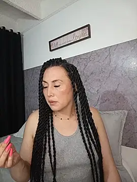 Snapshot of Nina-Velour chatting on 10.31.25 Nina-Velour online show from 10.31.25